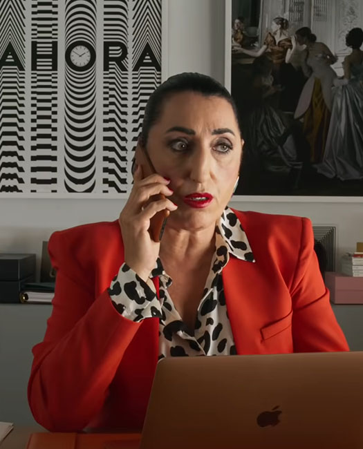 Actress Rossy de Palma's skin prepared with LE PURE organic skincare and foundation on the set of Parallel Mothers by Pedro Almodóvar – MUAs Pablo Iglesias and Marilo Osuna