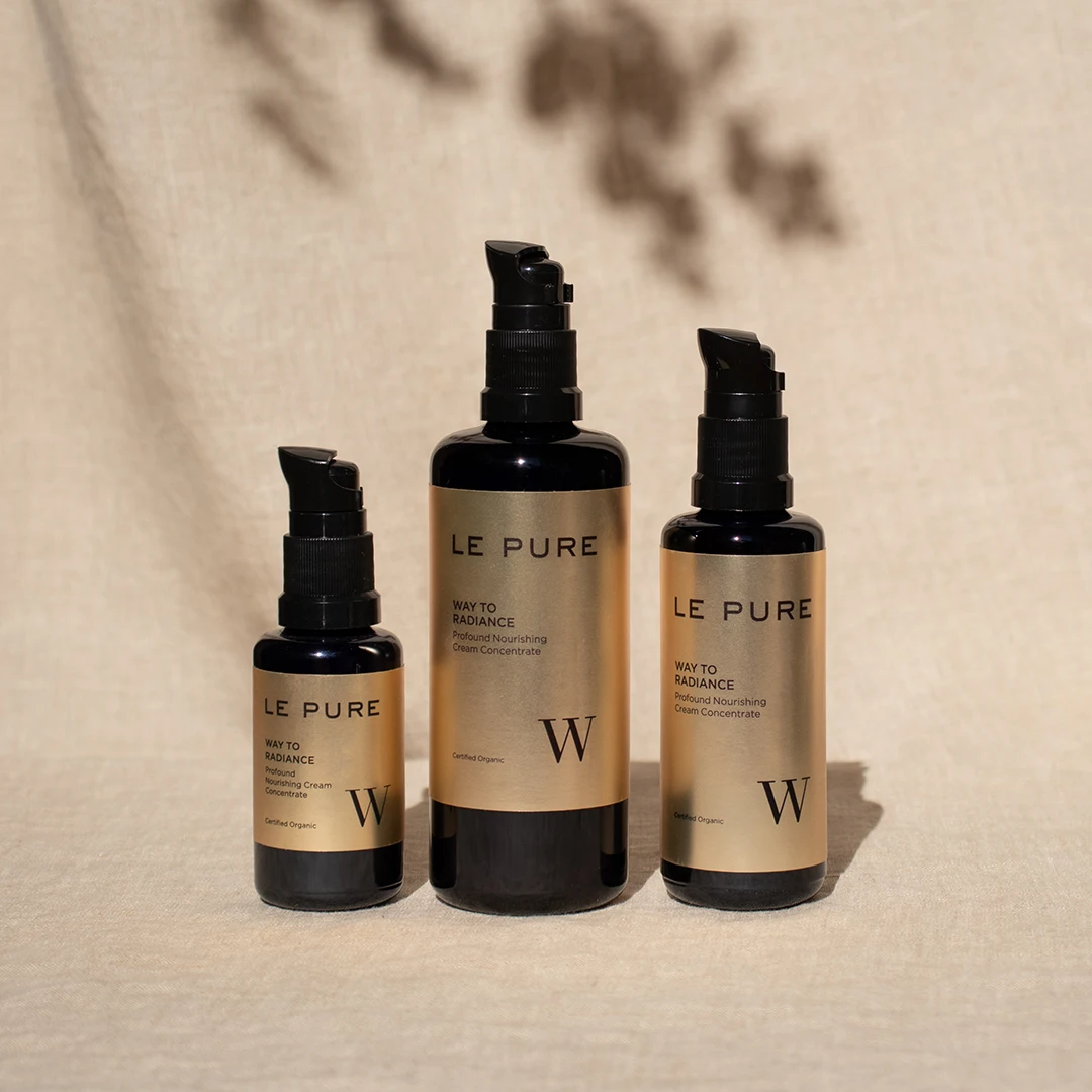 Bottle of 100 ml Way To Radiance LE PURE